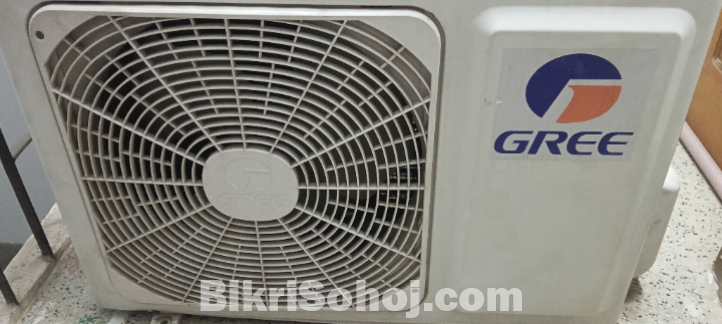 Gree 1.5 Ton non inverter Ac sell hobay